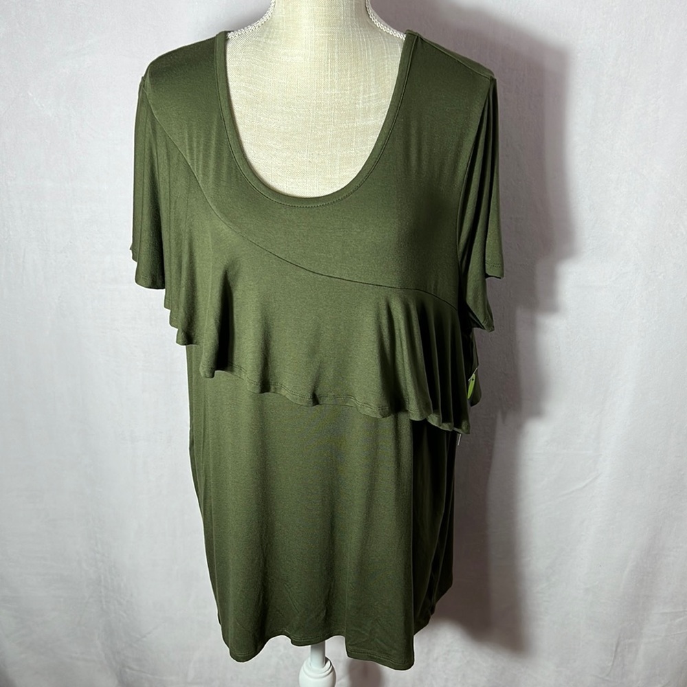 ▪️ NWT Rich Avocado Short Sleeve Blouse